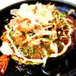 甚六スペシャル玉(いか・えび・たこ・ほたて・豚・牛)（鉄板焼 関西風お好み焼き 甚六）