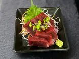 【期間限定大間マグロ刺身】 赤身 / Oma Bluefin Tuna Lean Sashimi（【海鮮丼×焼肉弁当】よろず屋）
