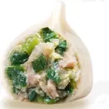 豚韮⽔餃⼦——10個(毎個25g)（王さんの手包み餃子）