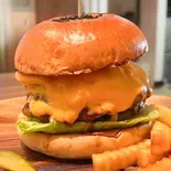 Avocado Cheese アボカドチーズ(ポテト付き)（Wings Burger）