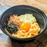 ぶっかけ特製タレうどん(もつ焼き 大阪屋)