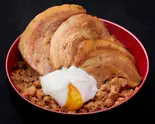 【とろーり温玉】チャーシュー丼(チャーシュー3枚,そぼろ50g,ご飯200g, 温玉)（キングチャーシュー丼 本店）