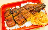 【東心斎橋店限定】鰻のかば焼き丼（餃子工房 ちびすけ 東心斎橋店）