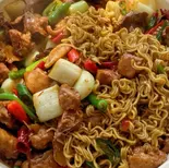 老牌方便面炒鸡(インスタントラーメン炒め鶏肉)（辛苑 上野店）