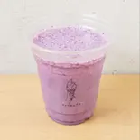 ブルーベリーミルク（アイスるんです摂津本山店）