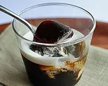 ココナッツ香る！自家製コーヒーゼリー(椰香咖啡冻)（李湘潭湘菜館）