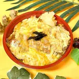 カツ丼（金の羽根たまご）