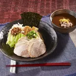 柔らかチャーシュー5枚入り 魚介×豚骨つけ麺(麺200g)（魚介と豚骨のWスープが決め手！ つけ麺 総本山 無双 博多店）