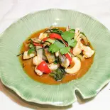 いかのスパイシー炒め（お好み焼き ふきのとう/タイ料理 サバイサバイ）