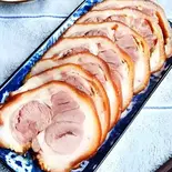 酱猪肘子/豚すね肉醤油煮（晧月麻辣湯）