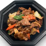 牛肉のオイスターソース炒め（中華居酒屋 福錦 新宿御苑前店）