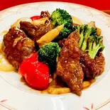 牛肉のオイスターソース炒め(香港厨房 風香園 町田店)