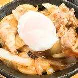 生姜焼き丼 温玉あり（kobuta no makanai）