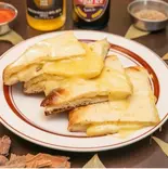 チーズナン Cheese Naan（カレーハウスナンバガン）