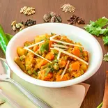 ミックス野菜カレー Mixed Vegetable Curry(OSAKA HALAL RESTAURANT)