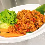 クアクリン・ムーターメリックを使った豚肉の激辛カレーペースト炒め คั่วกลิ้งหมูสับ(PINTO)