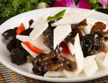 木耳炒山药 長芋と木耳のさっぱり炒め Stir-Fried Yam and Wood Ear Mushroom（王さん私家菜）