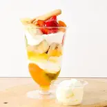 ごろごろフルーツパフェ(森のケーキ屋どんぐり)