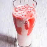 ストロベリーラッシー(マナカマナ インドネパールレストラン)