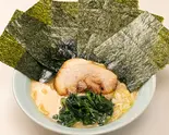 【生麺】のりラーメン(薬味ネギ、ほうれん草、のり6枚、チャーシュー1枚)（横浜家系ラーメン極上家 弘明寺店）