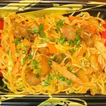 ネパール風 チキン炒め麺（キッチン まごころ(副菜が変更する場合があり)）