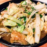 ホルモン炒め（味美居）