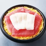 【海鮮丼】マグロいか丼（海鮮丼 小僧寿し 代田店）