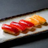 まぐろサーモン盛り込み(5貫)（霜鮨 宮益坂下店）