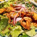 チキンサラダ Chicken Salad（POKAHARAGURUNGKITCHEN）