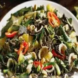 SÁCH BÒ XÀO DỨA 牛ハチノスのパイナップル炒め（ベトナム料理BIEN XANH QUAN）