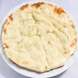 ガーリックチーズナン Garlic Cheese Naan(Indian Restaurant New Prasidha)