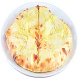 ガーリックチーズナン Garlic Cheese Naan(アジアンダイニングトルシー上末吉店)
