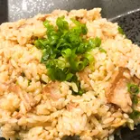 絶品角煮チャーハン(屋根裏ダイニング GOZARU)