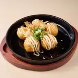 たこ焼き（和牛と海鮮浜焼き うしQかきQ）