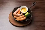 ソーセージ盛り合わせ(Tree Osteria)