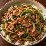 牛肉黒コショウボウル（135酒場）