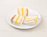 喫茶店の定番ミックスサンド(純喫茶シャレード)