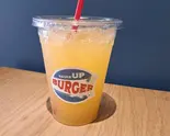 100%パインジュース（SAUCE UP BUGER）
