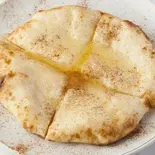 【66】ハニーシナモンチーズナン/Honey Cinnamon Cheese Naan（インド料理ガンジス）