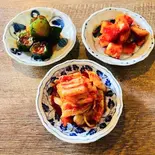 キムチ3種盛り合わせ（にんにく焼肉チャッカ）