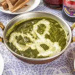 サグチキンカレー Sag chicken curry(Indian Nepal Resturant Shila)