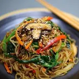 野菜たっぷりチャプチェ(じんくん食堂)