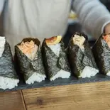 〈塩〉（となりのと）