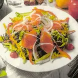 Salmon Onion Salad (サーモンオニオンサラダ)（個室居酒屋串桜）