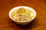 ラーメン並 (200g)（我が豚は天地とひとつ）