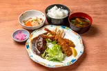 大ぶり海老フライと粗挽きハンバーグ弁当（食堂 もり川）