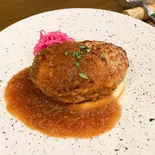 ビストロハンバーグ（ビストロ サントロワ）