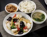 【ランチ】八宝菜定食（本格中華料理 四季ボウ坊）