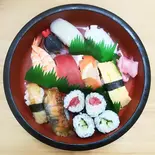 盛り合わせ桜（丸徳寿司 桃谷店）