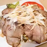 炙りチャーシュー（大衆酒場＆食堂888 ハチミツ）
